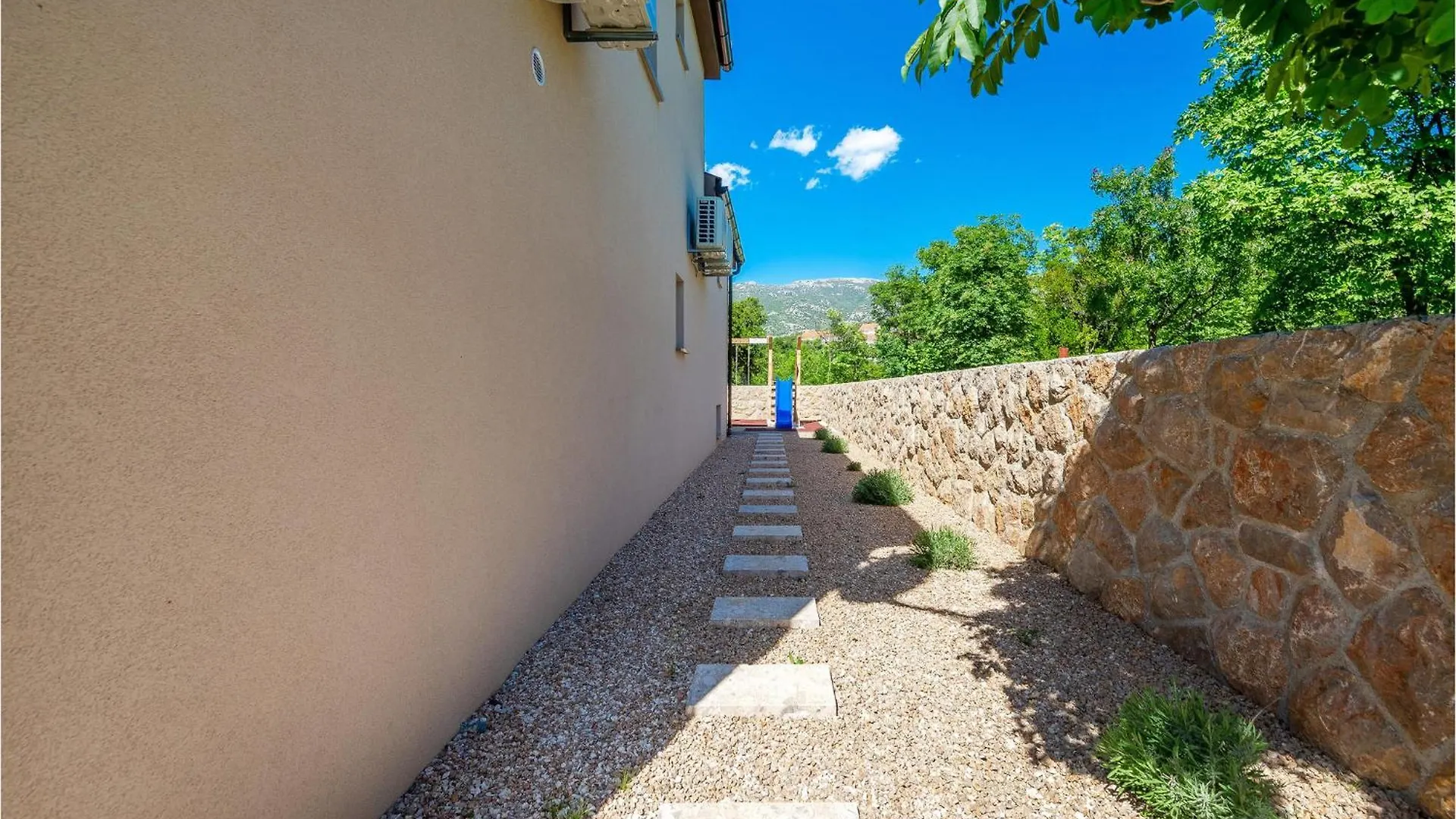 4 Bedroom Cozy Home In Rovanjska 0*,  Chorvatsko